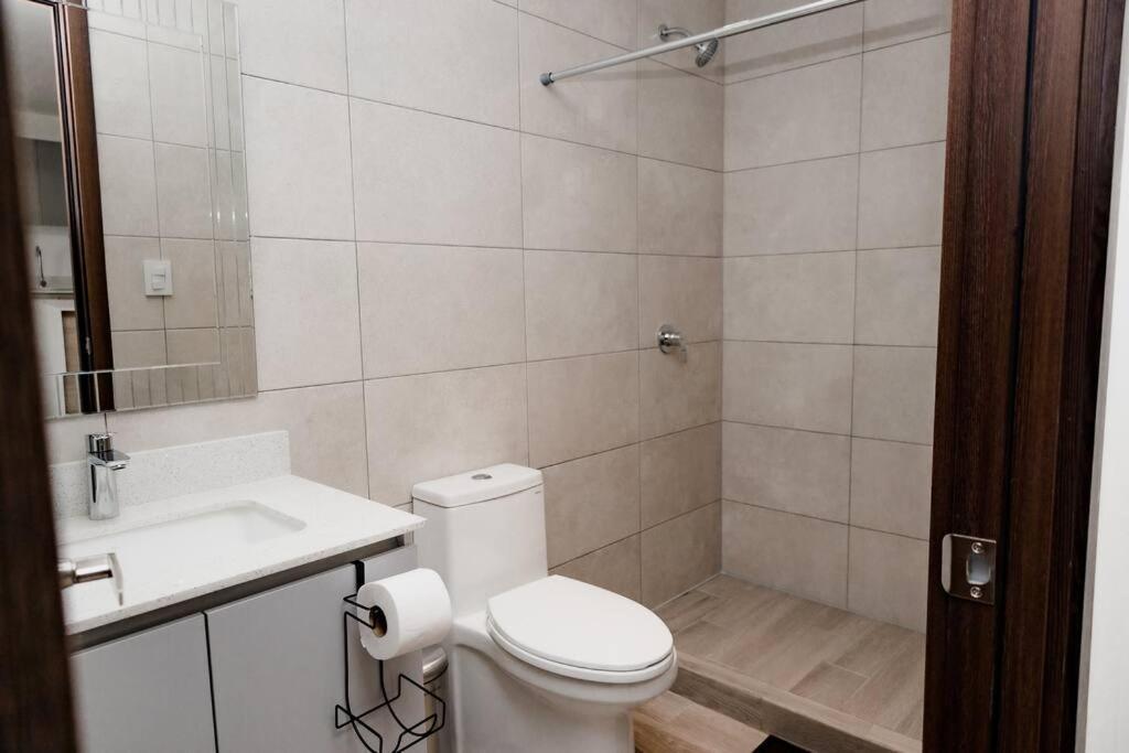 Apartamento De Lujo En Zona 10 Guatemala City Exterior photo